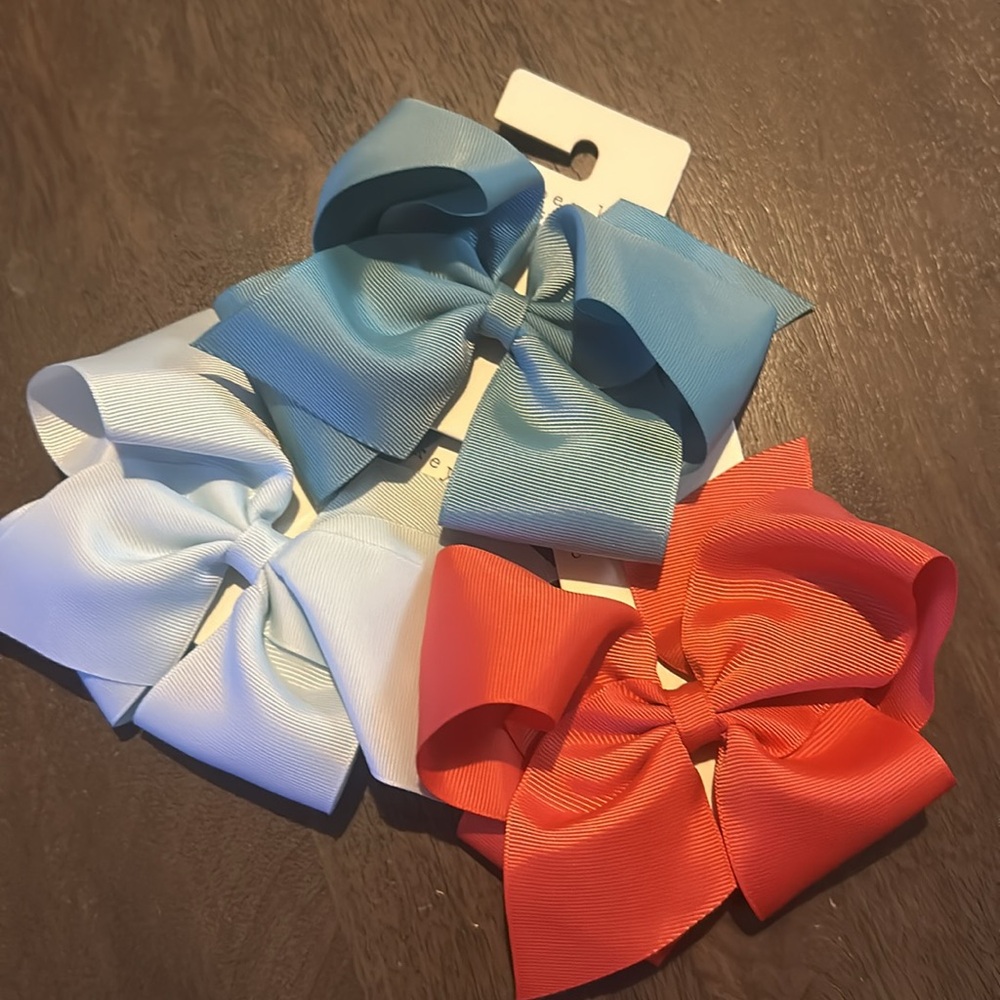 NWT Copper Key bundle 3 pieces 
Girls King Grosgrain Hair Bow